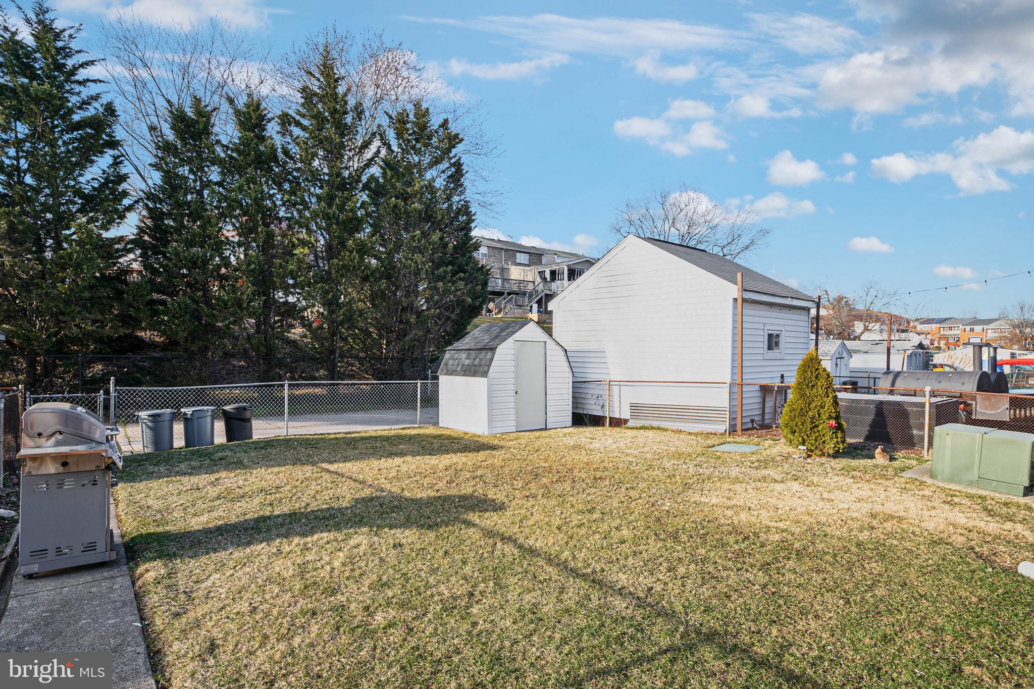 912 Grovehill Road Baltimore, MD 21227 - Photo 38 of 41