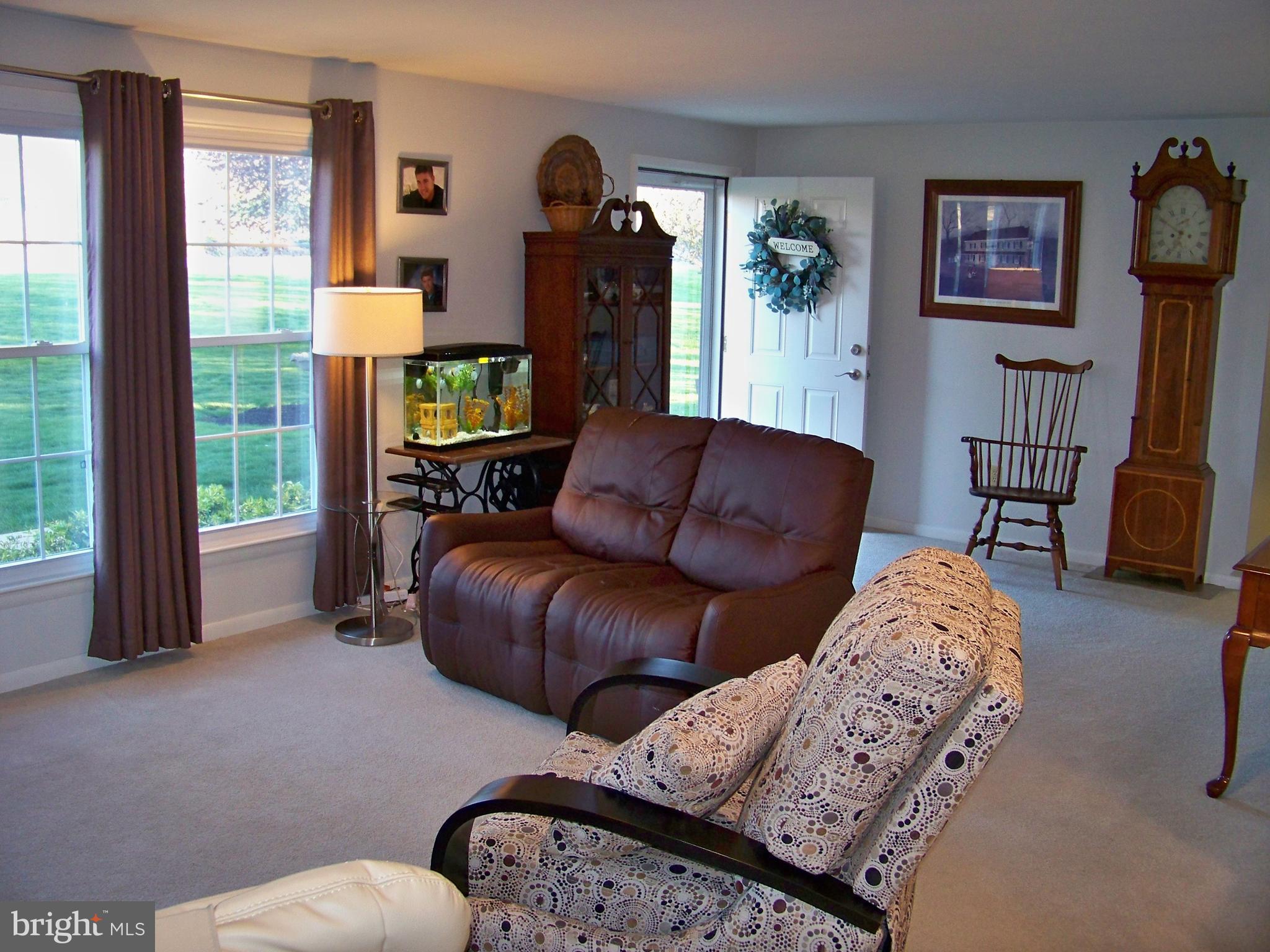 466 Scotland Road Quarryville, PA 17566 - Photo 14 of 28 Living Room