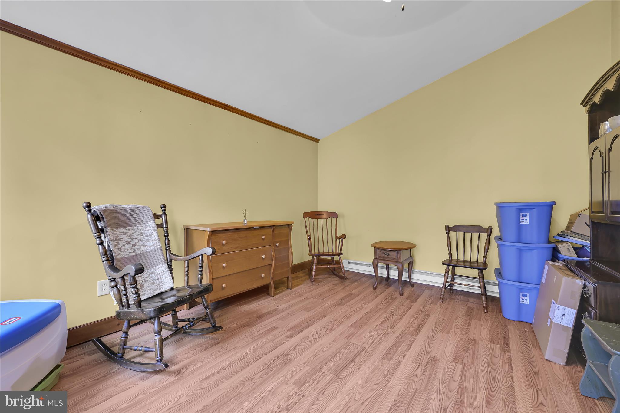 121 East Cumberland Road Enola, PA 17025 - Photo 13 of 27 a workspace with furniture and wooden floor