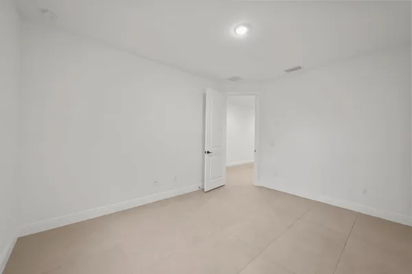 $3,450 | 633 55th Street, West Palm Beach, FL 33407
