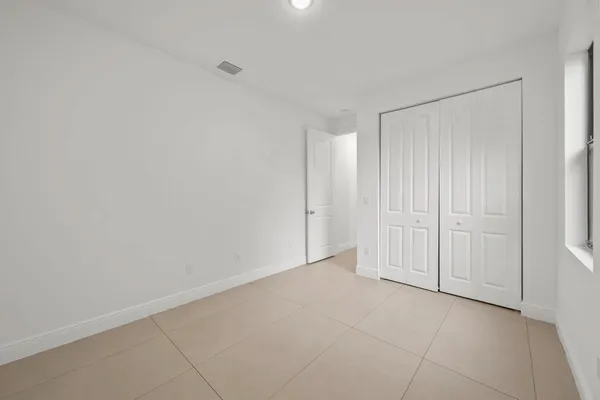 $3,450 | 633 55th Street, West Palm Beach, FL 33407