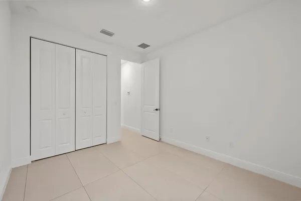 $3,450 | 633 55th Street, West Palm Beach, FL 33407