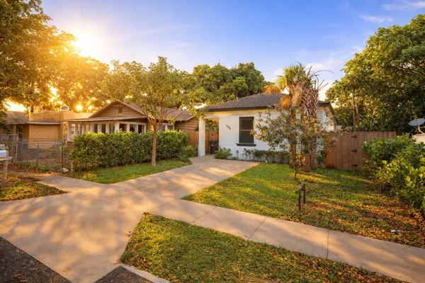 $3,450 | 633 55th Street, West Palm Beach, FL 33407