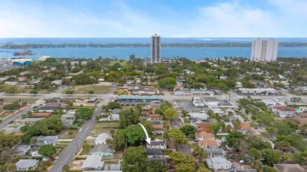 $3,450 | 633 55th Street, West Palm Beach, FL 33407