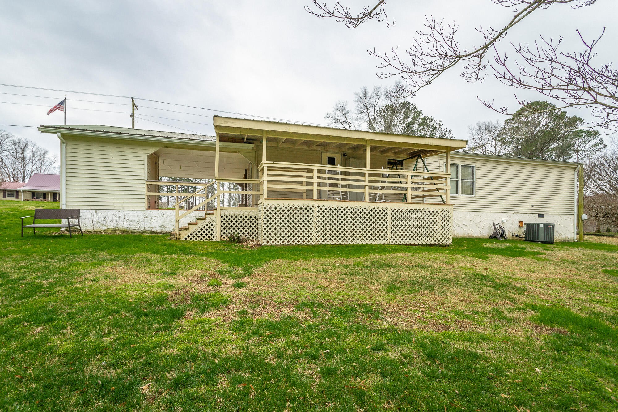 781 East Reed Road LaFayette, GA 30728 - Photo 10 of 73 front view of a house with a yard
