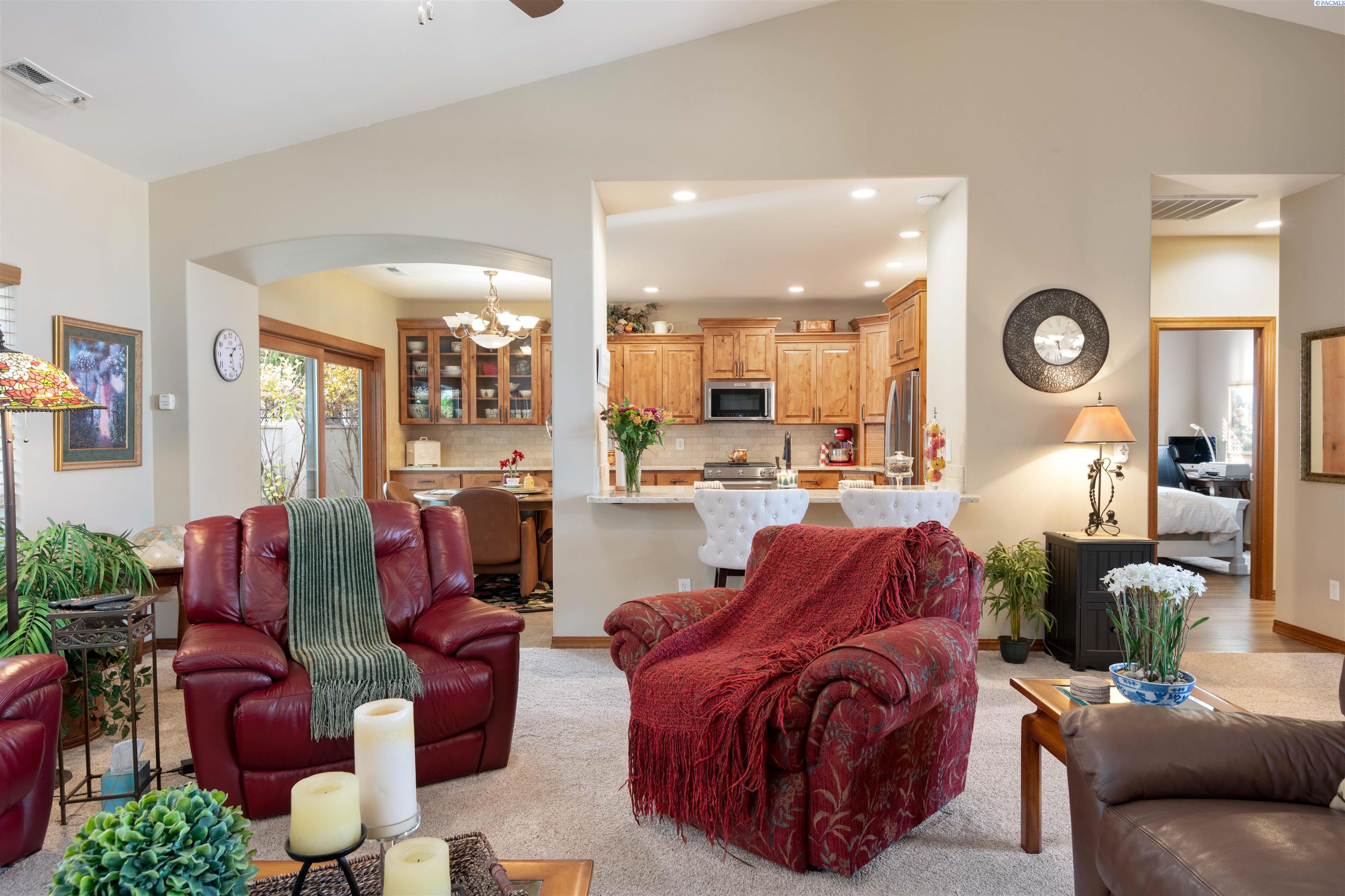 8929 West Rio Grande Avenue Kennewick, WA 99336 - Photo 10 of 41 Gallery Image 10