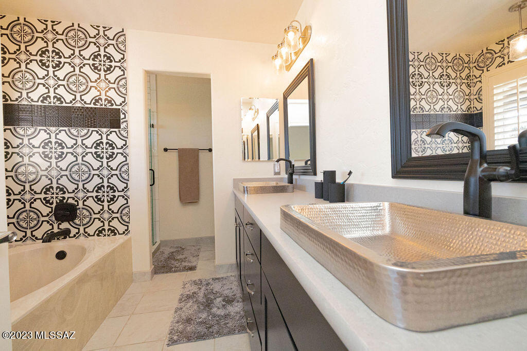 1719 Deer Hollow Loop Tucson, AZ 85737 - Photo 24 of 46