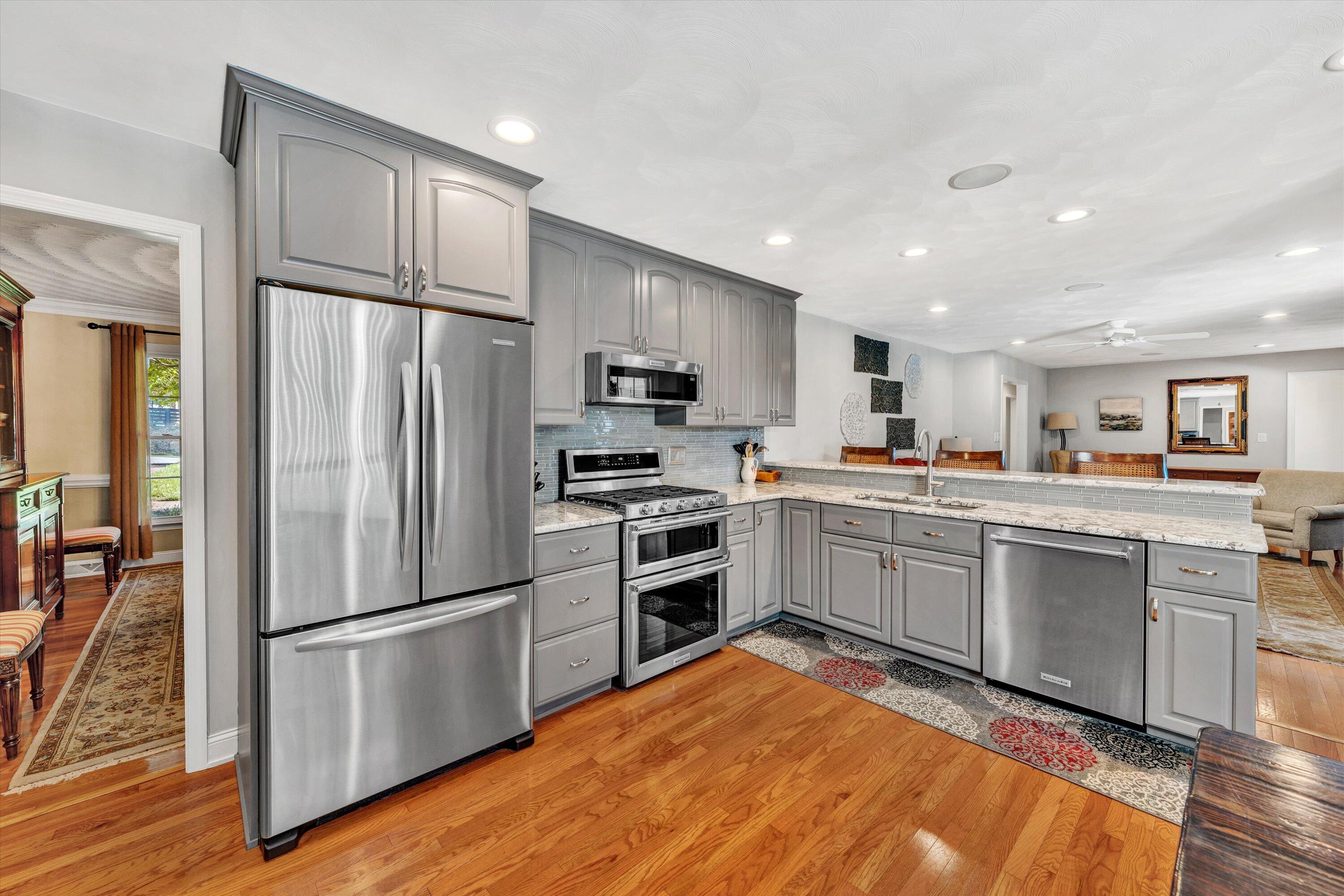 5123 Flintlock Road Roanoke, VA 24018 - Photo 17 of 55 04-100820240012