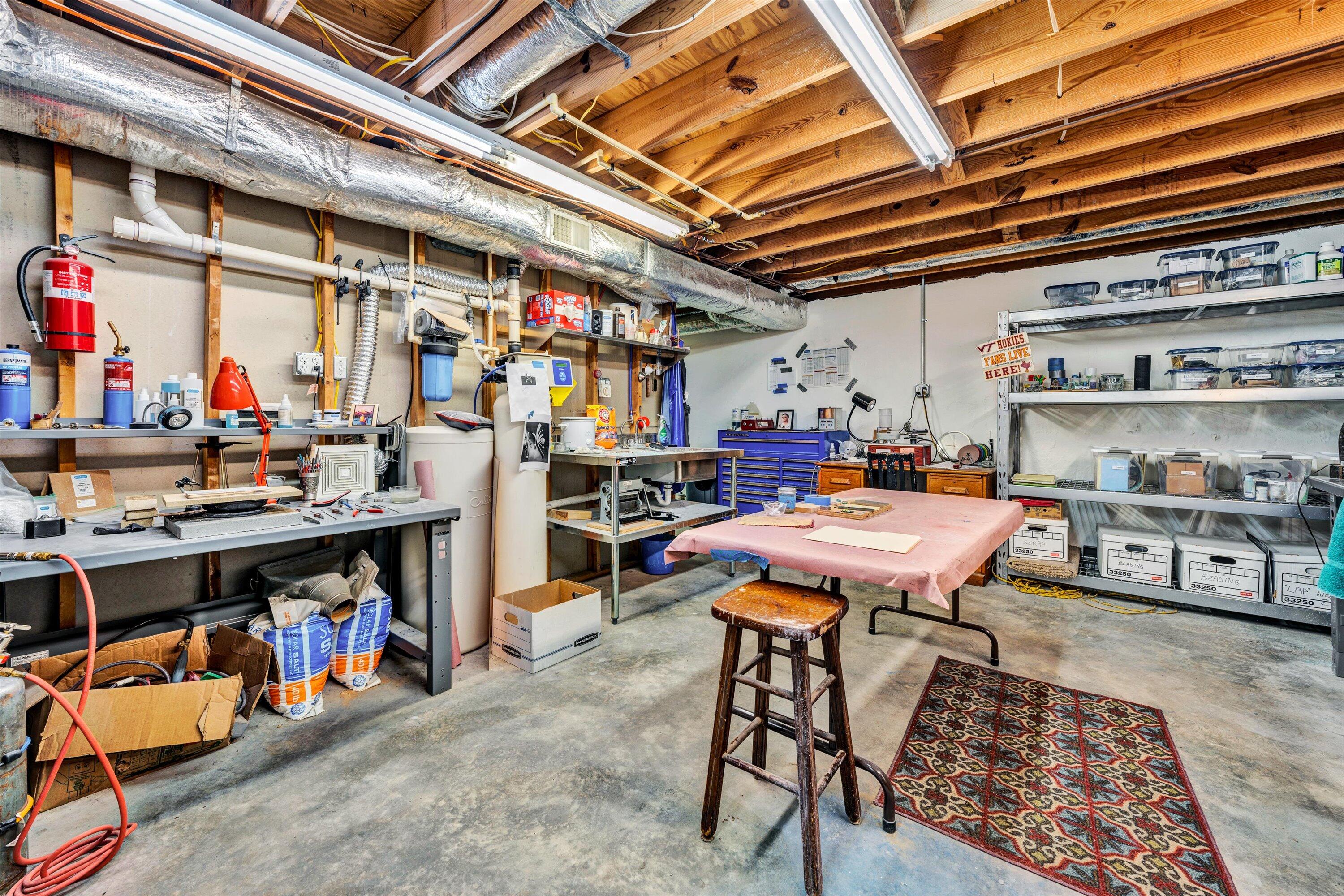 5123 Flintlock Road Roanoke, VA 24018 - Photo 44 of 55 04-100820240027