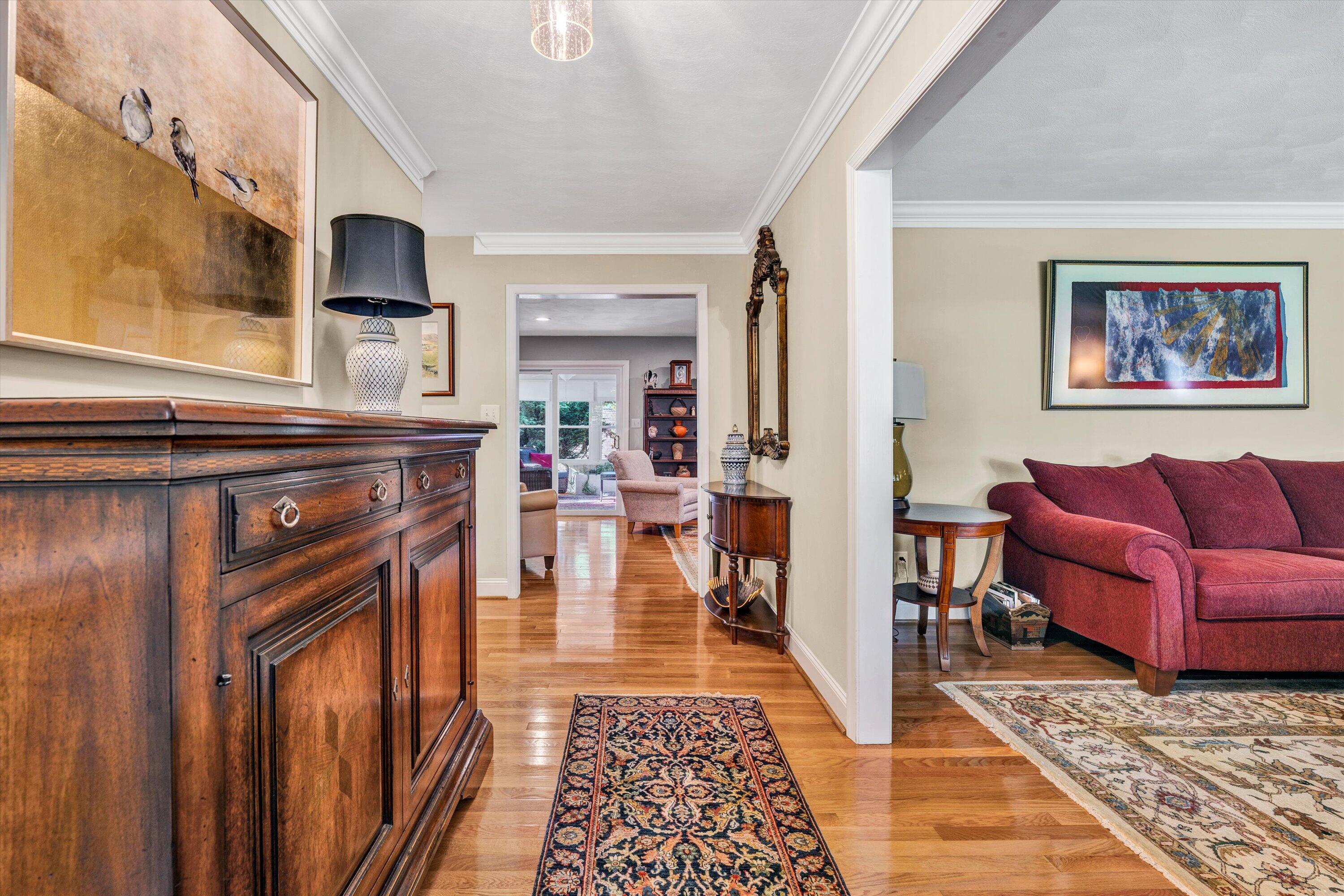 5123 Flintlock Road Roanoke, VA 24018 - Photo 7 of 55 07-100820240002