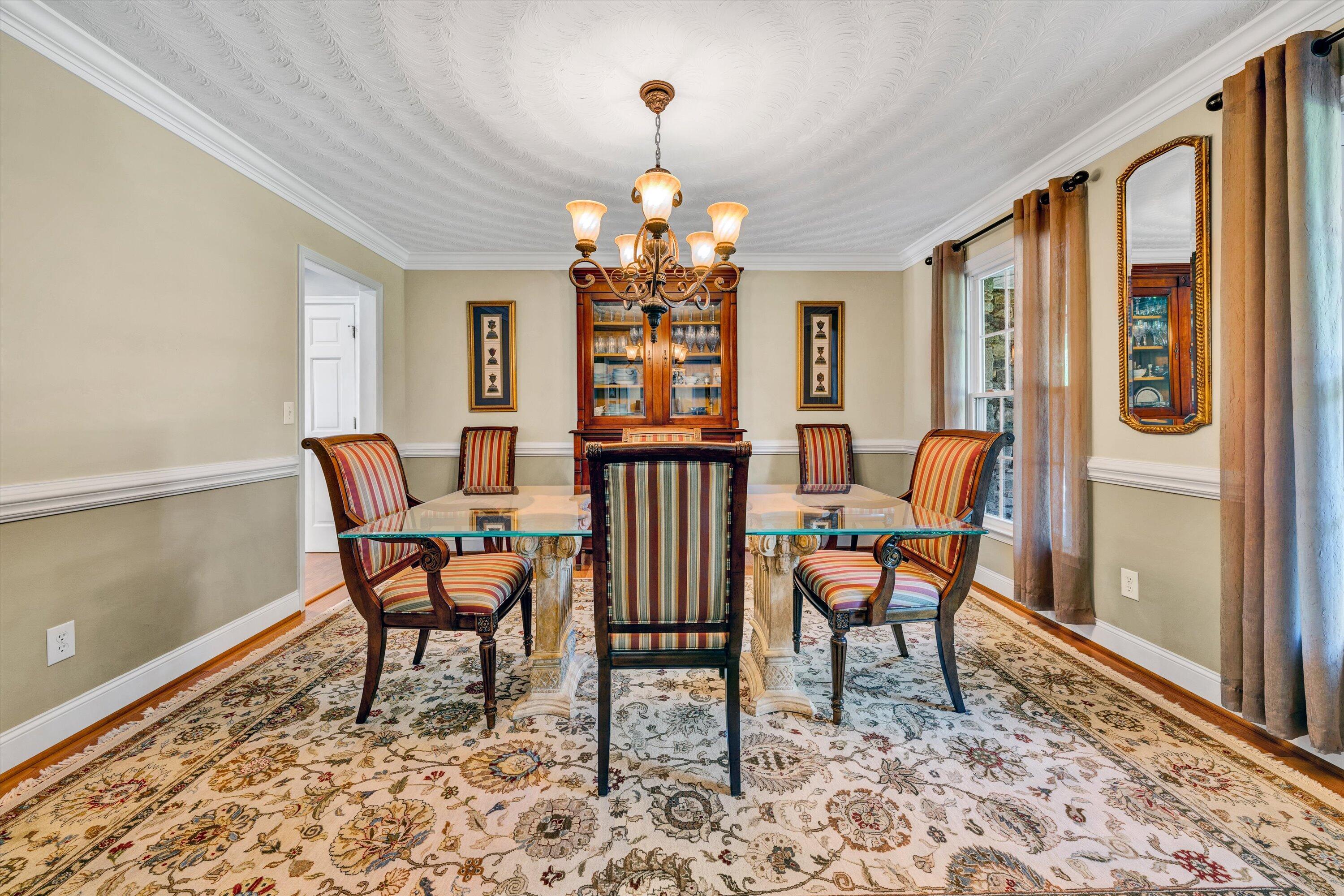 5123 Flintlock Road Roanoke, VA 24018 - Photo 10 of 55 10-100820240005