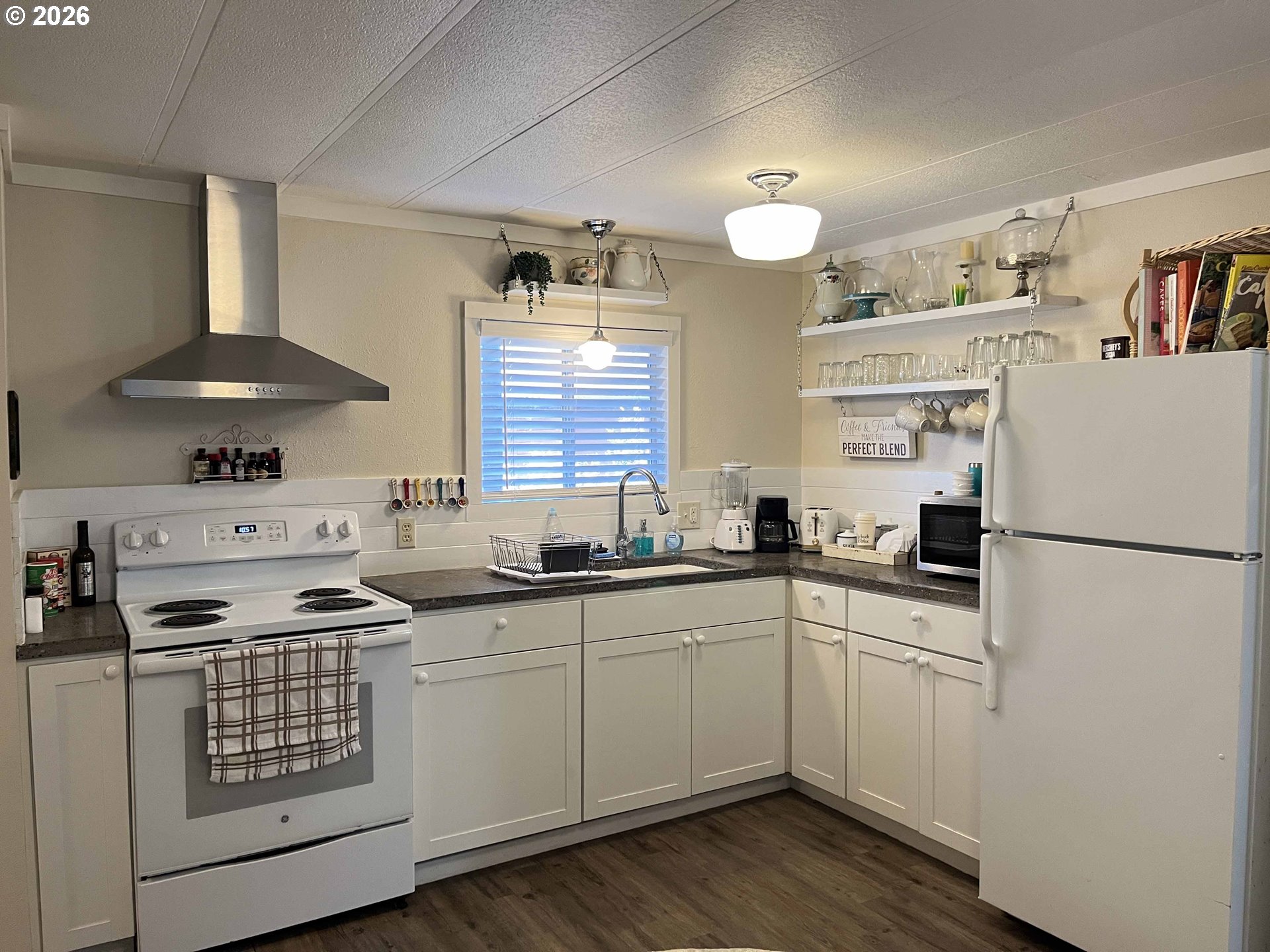 154 Outer Drive Florence, OR 97439 - Photo 12 of 47