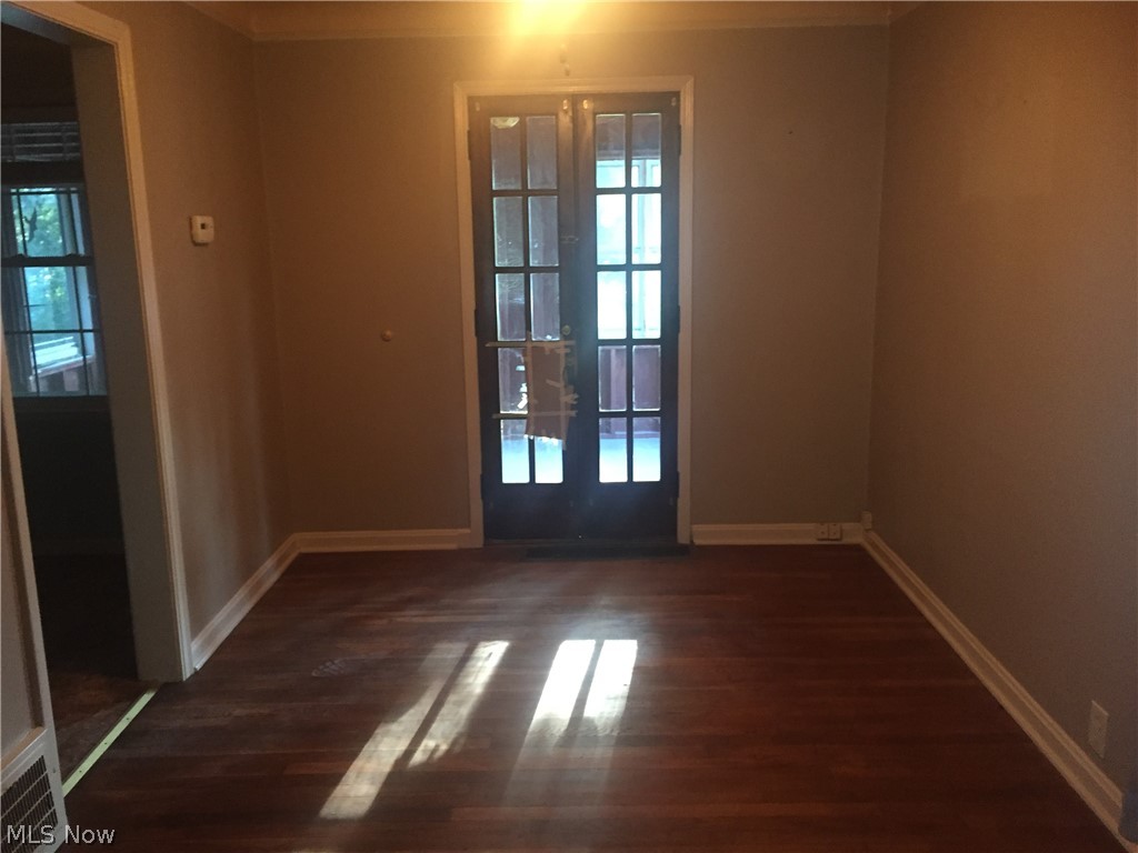 1168 Avondale Road Cleveland, OH 44121 - Photo 5 of 10 Gallery Image 5