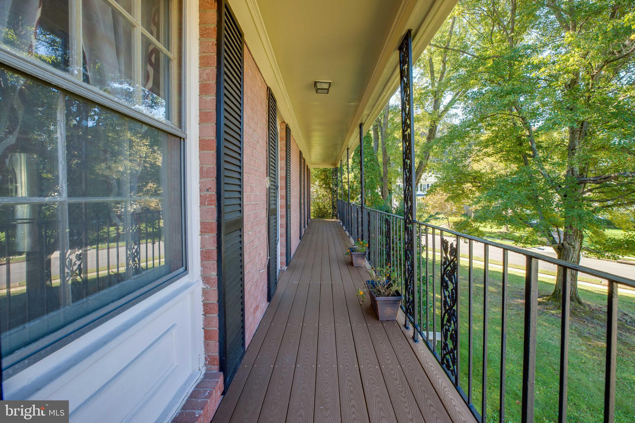 8001 Log Cabin Court Springfield, VA 22153 - Photo 3 of 47 Gallery Image 3