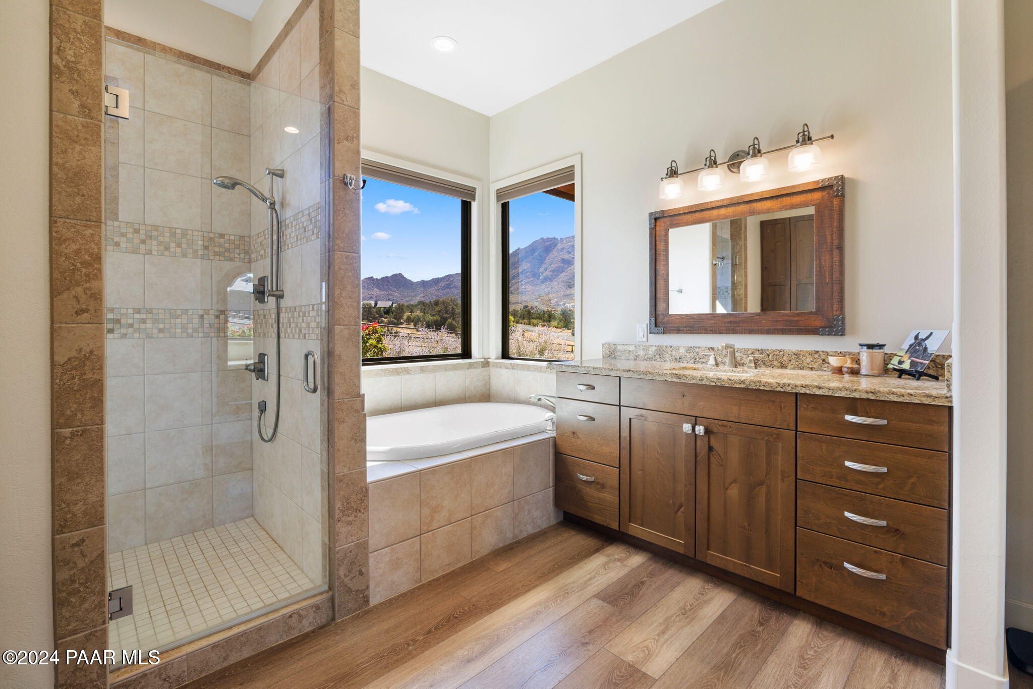 8800 North Callahan Road Prescott, AZ 86305 - Photo 25 of 56 25-Primary Bathroom_3
