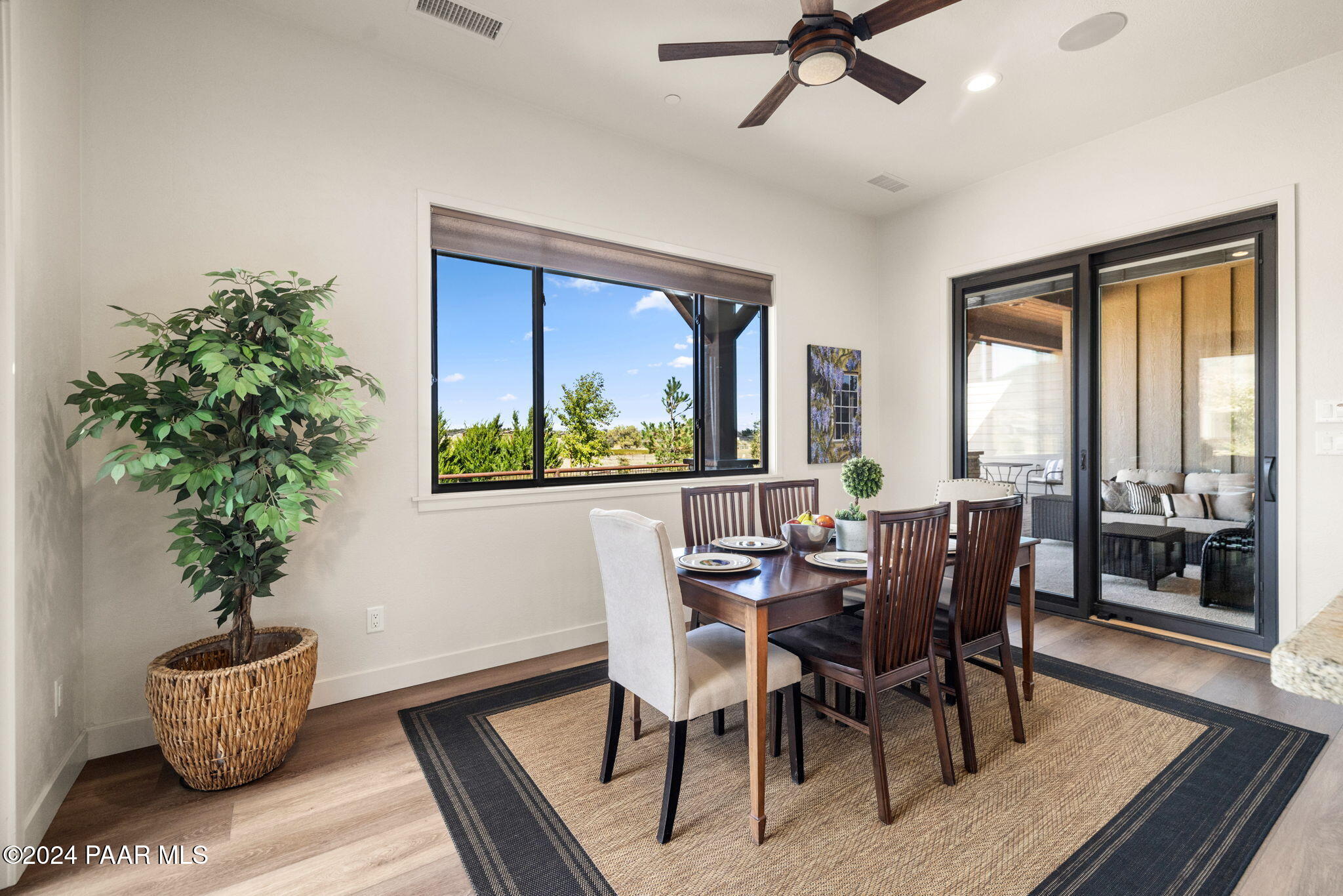 8800 North Callahan Road Prescott, AZ 86305 - Photo 26 of 56 26-Dining