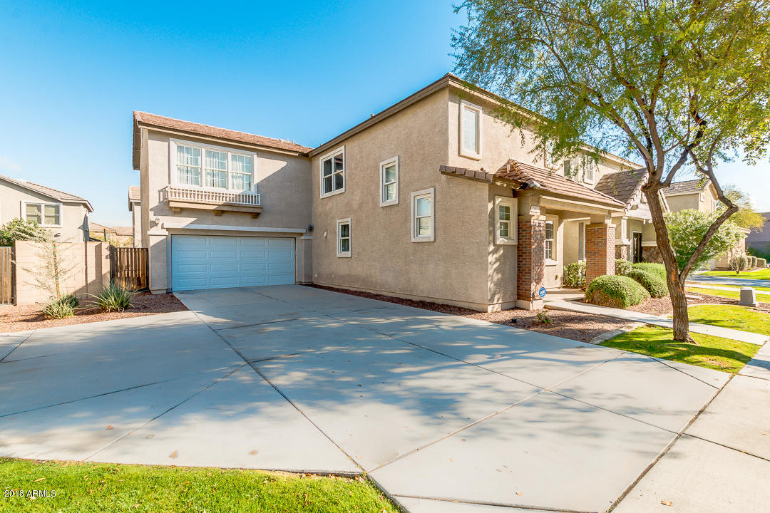 2342 East Pecan Road Phoenix, AZ 85040 - Photo 2 of 55 02-Pecan