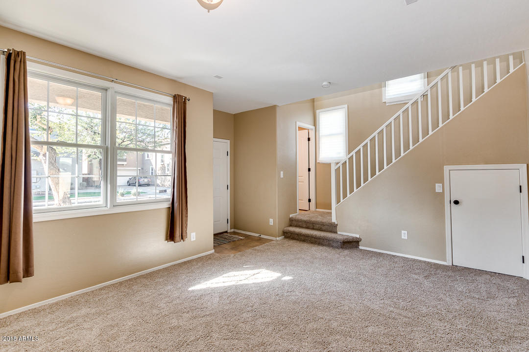 2342 East Pecan Road Phoenix, AZ 85040 - Photo 5 of 55 05-Pecan