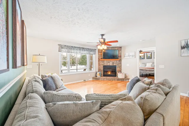 $345,000 | 561 North 8 Mile Road, Lake City, MI 49651