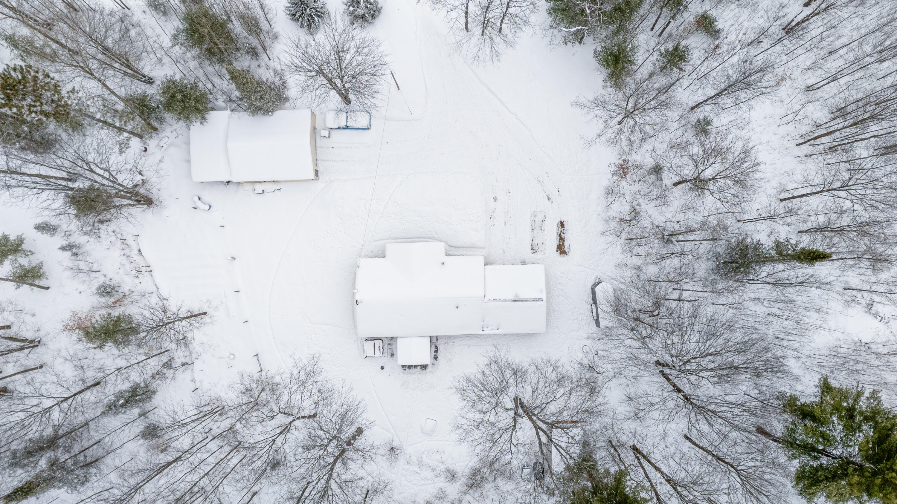 561 North 8 Mile Road Lake City, MI 49651 - Photo 3 of 75 561-N8MileRd-LakeCity-5