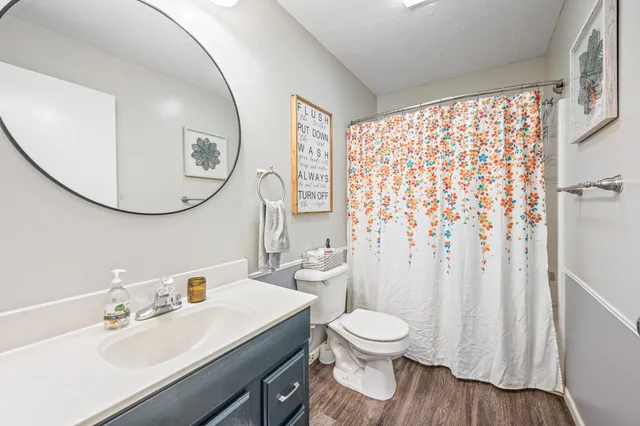 $345,000 | 561 North 8 Mile Road, Lake City, MI 49651