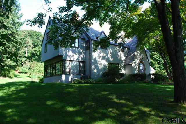 304 Loudon Road Colonie, NY 12211 - Photo 1 of 12 Photo 1