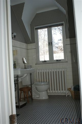 304 Loudon Road Colonie, NY 12211 - Photo 11 of 12 Photo 11