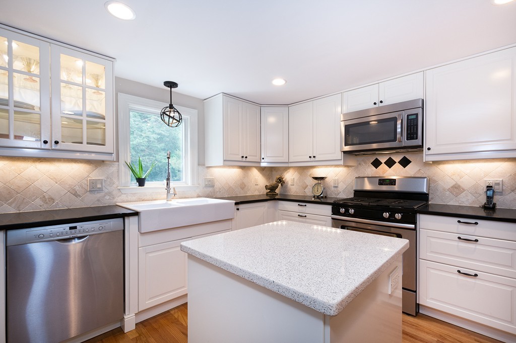 221 Beaver Dam Road Scituate, MA 02066 - Photo 2 of 25 Gallery Image 2