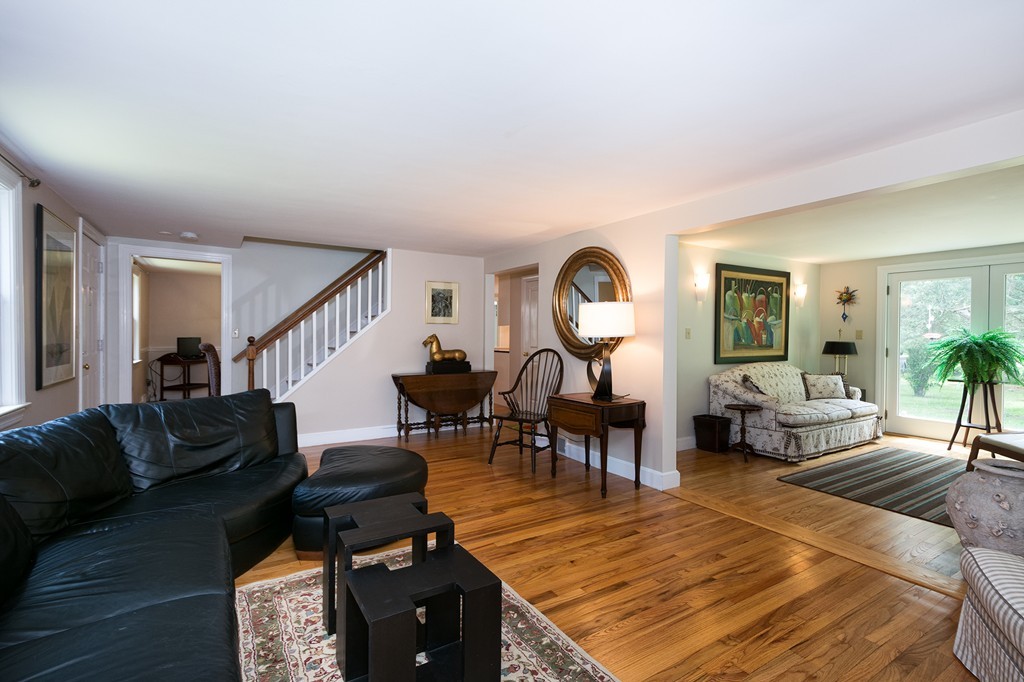221 Beaver Dam Road Scituate, MA 02066 - Photo 9 of 25 Gallery Image 9