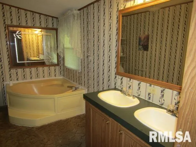 $75,000 | 731 Bohn Street, Rosiclare, IL 62982