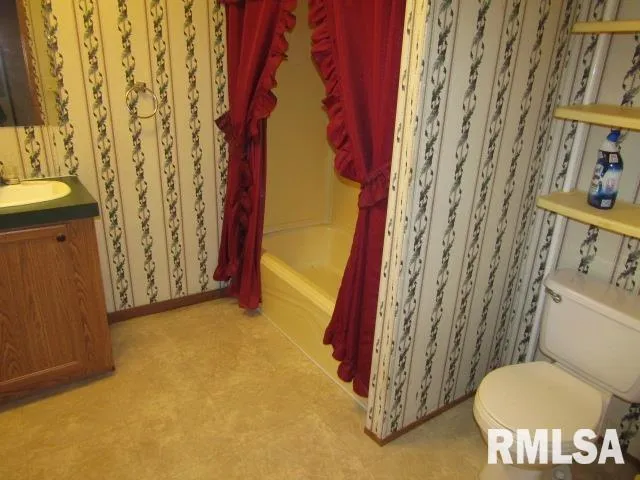 $75,000 | 731 Bohn Street, Rosiclare, IL 62982