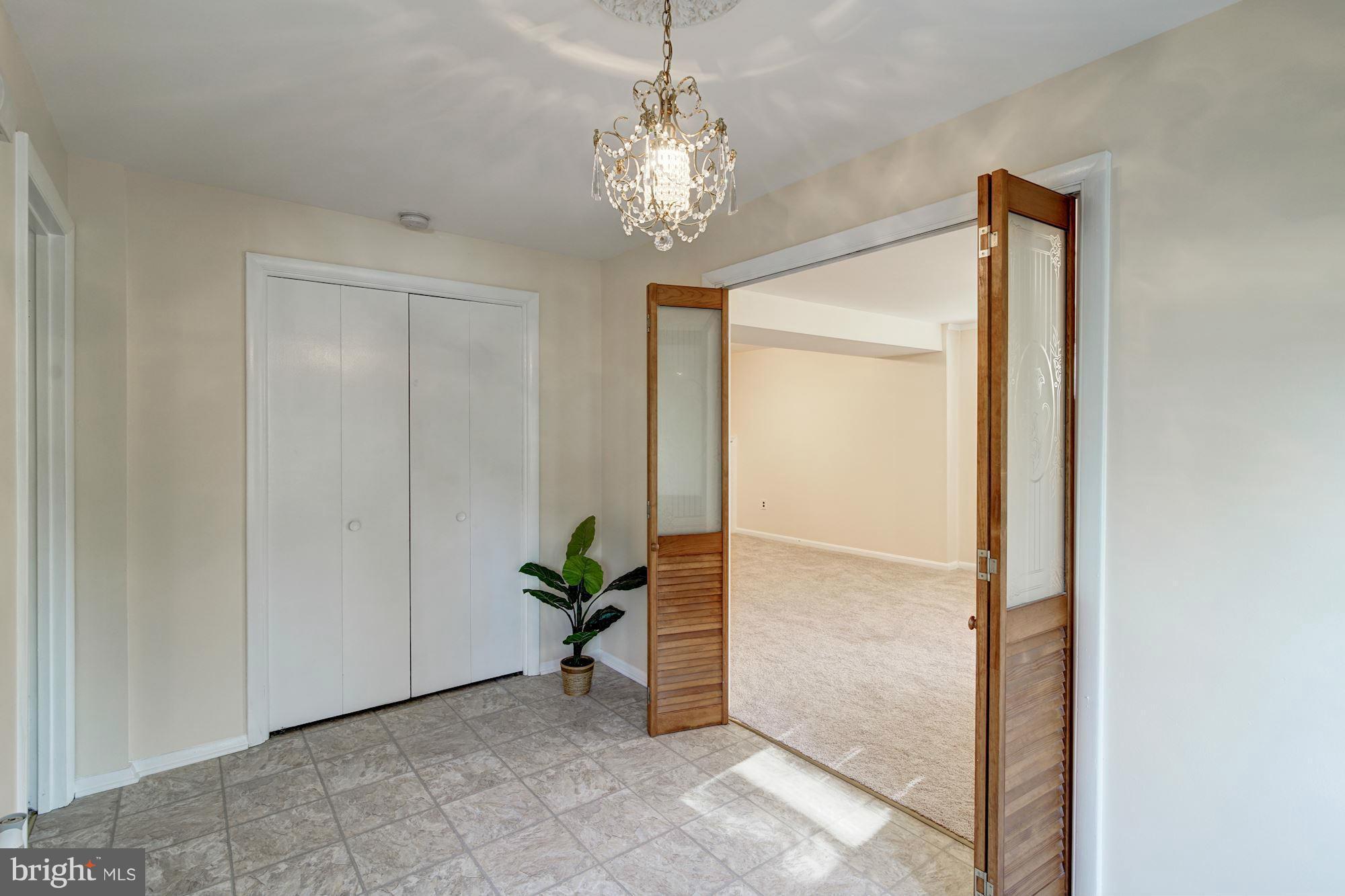 1121 Tiffany Road Silver Spring, MD 20904 - Photo 21 of 28 Foyer