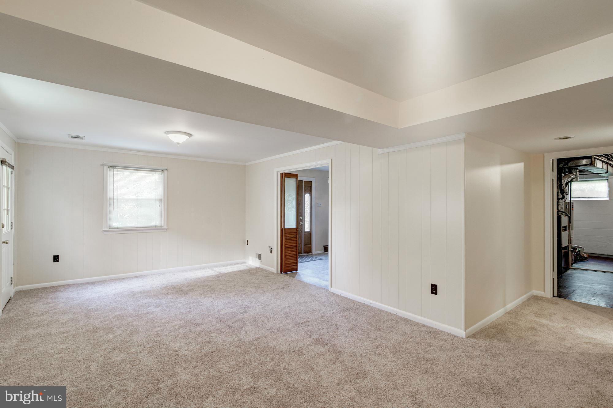 1121 Tiffany Road Silver Spring, MD 20904 - Photo 23 of 28 Family Room