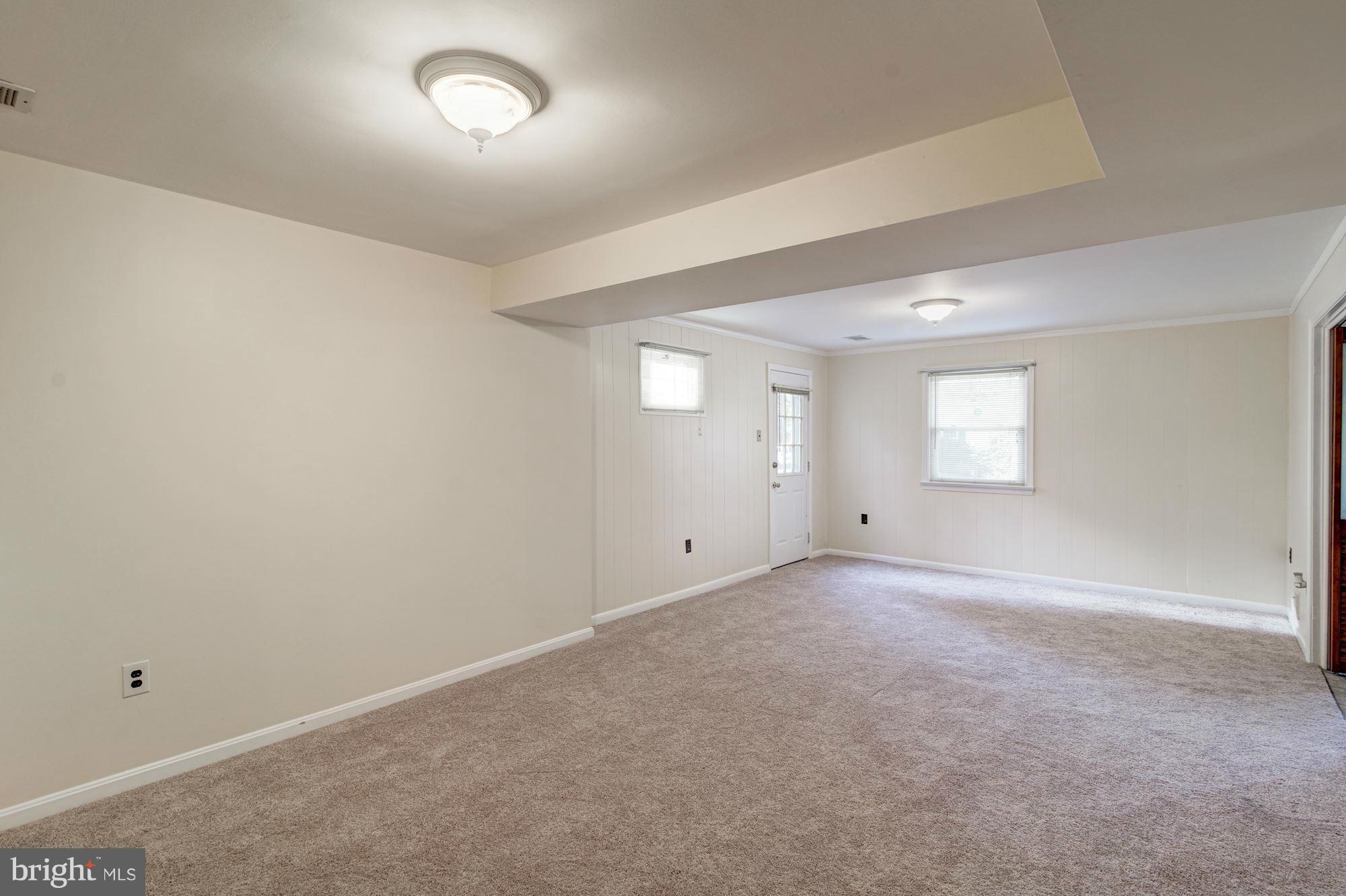1121 Tiffany Road Silver Spring, MD 20904 - Photo 24 of 28 Family Room