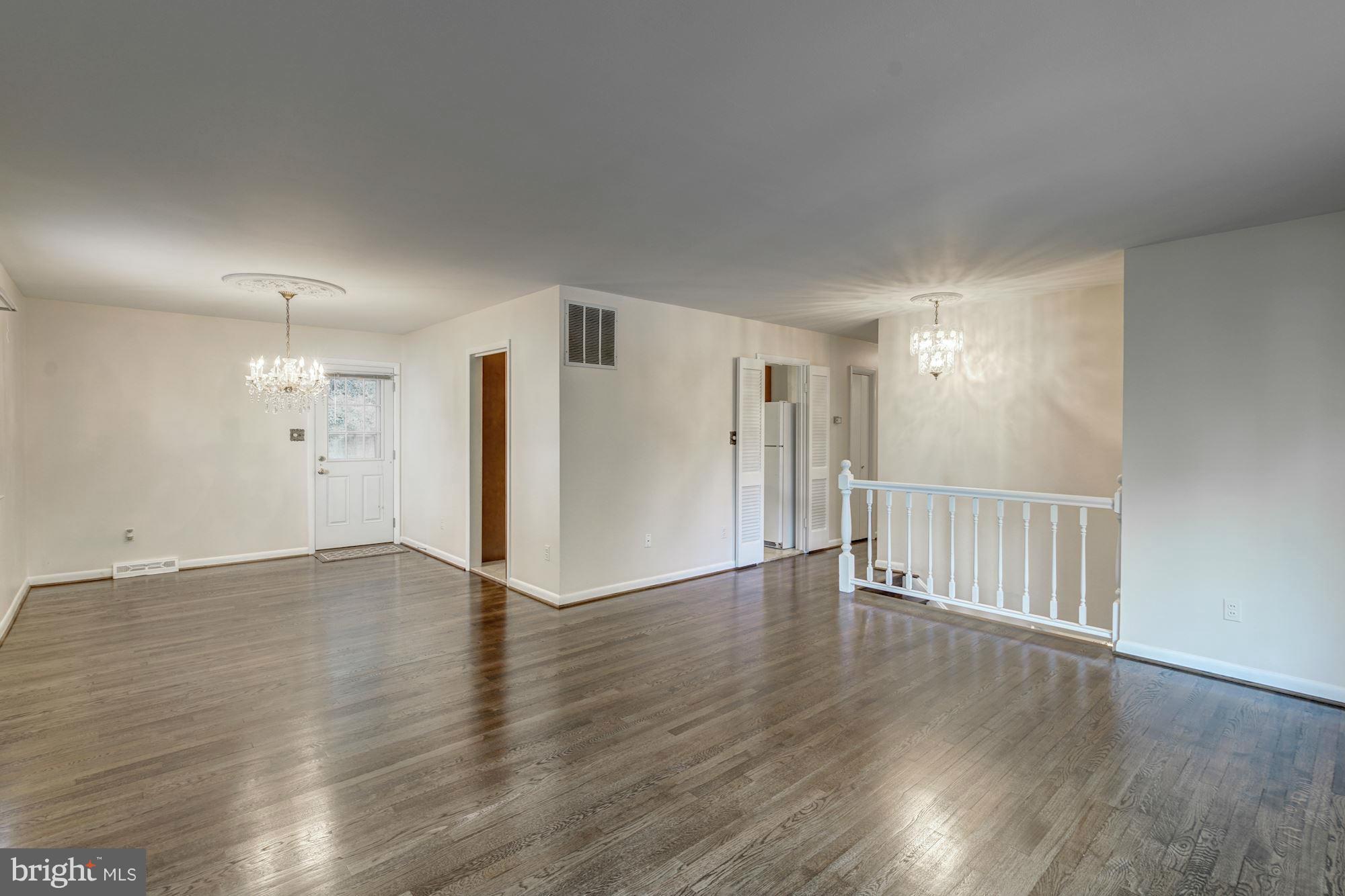 1121 Tiffany Road Silver Spring, MD 20904 - Photo 5 of 28 Living Room