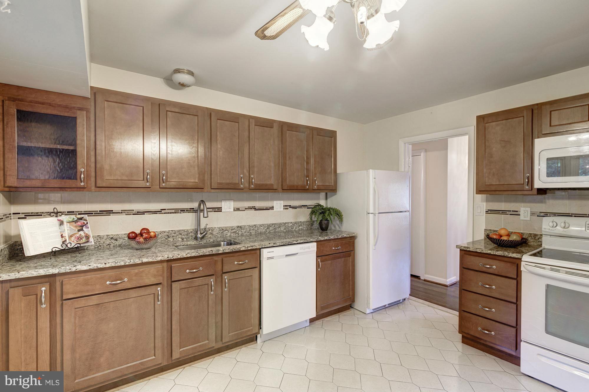 1121 Tiffany Road Silver Spring, MD 20904 - Photo 9 of 28 Kitchen