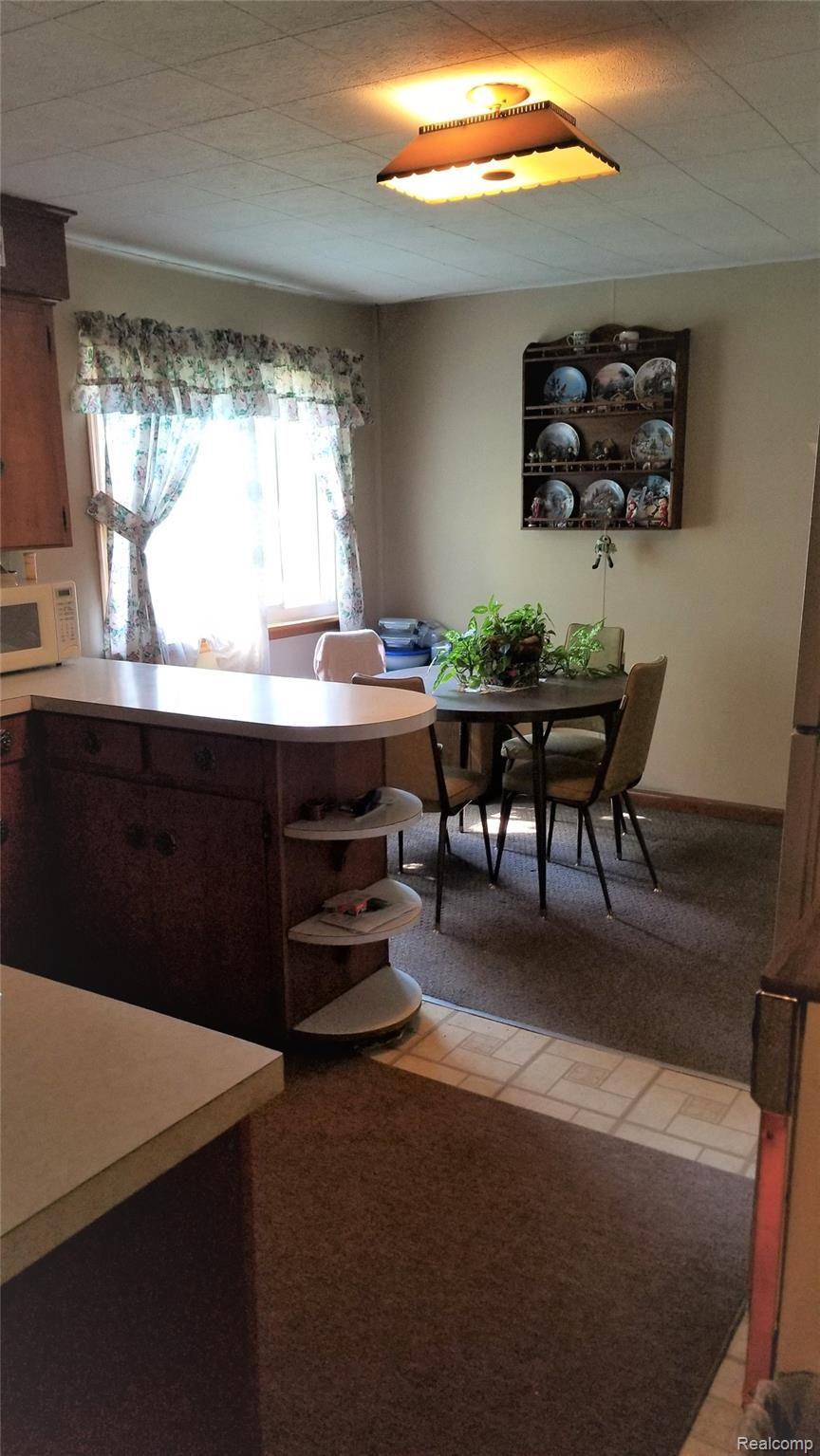 3635 Lapeer Road Port Huron, MI 48060 - Photo 10 of 20 kitchen 2.jpg