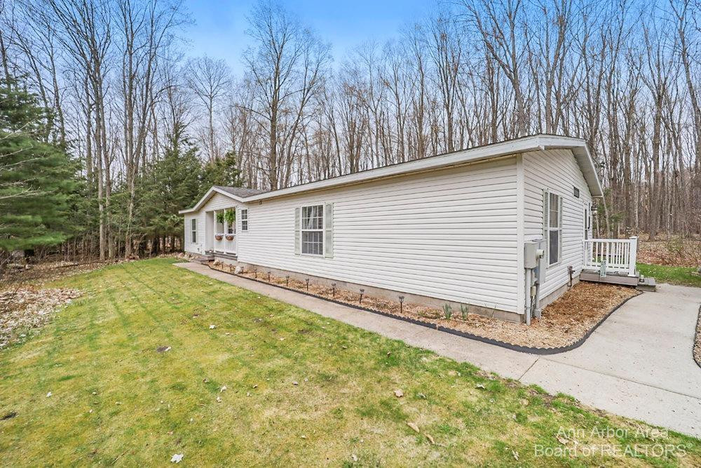 9143 Banwell Road Alanson, MI 49706 - Photo 27 of 38 Photo 27