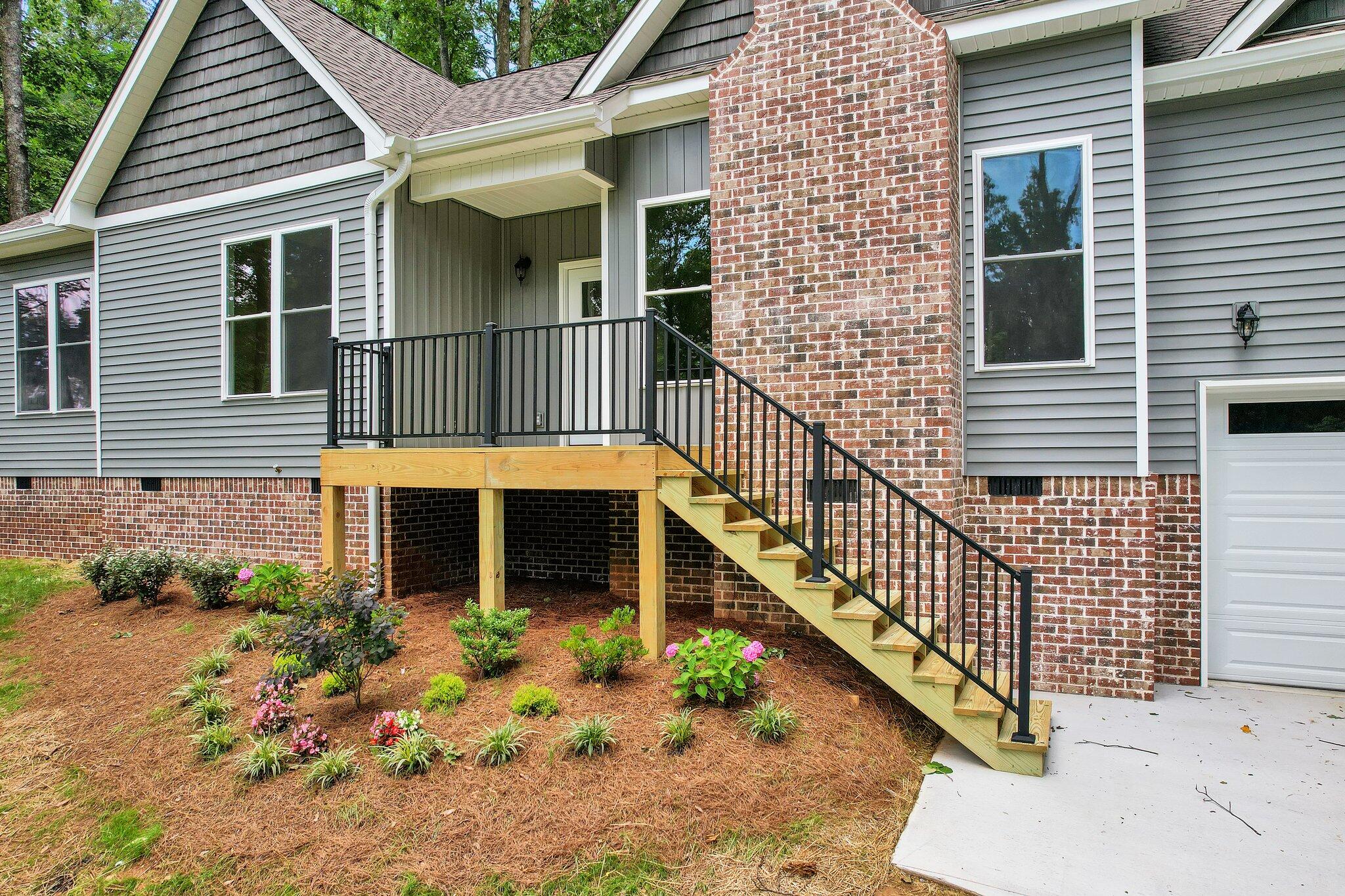 180 Moore Circle Northeast Cleveland, TN 37312 - Photo 2 of 30 3-web-or-mls-DJI_0333