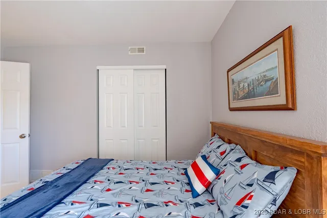 $220,000 | 812 Indian Pointe, Unit 812, Osage Beach, MO 65065