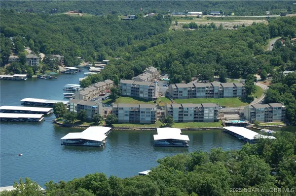 $210,000 | 812 Indian Pointe, Unit 812, Osage Beach, MO 65065