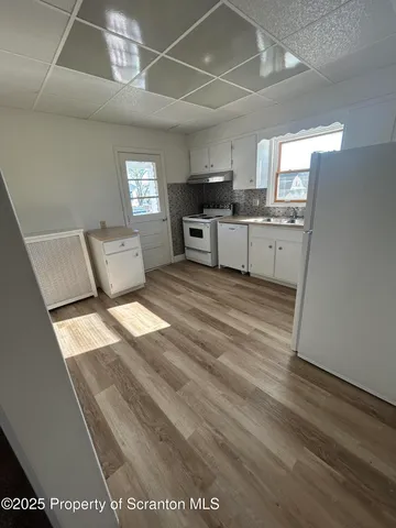 $1,400 | 729 West Locust Street, Unit 2, Scranton, PA 18504