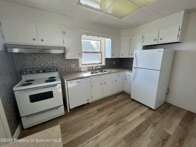 $1,400 | 729 West Locust Street, Unit 2, Scranton, PA 18504