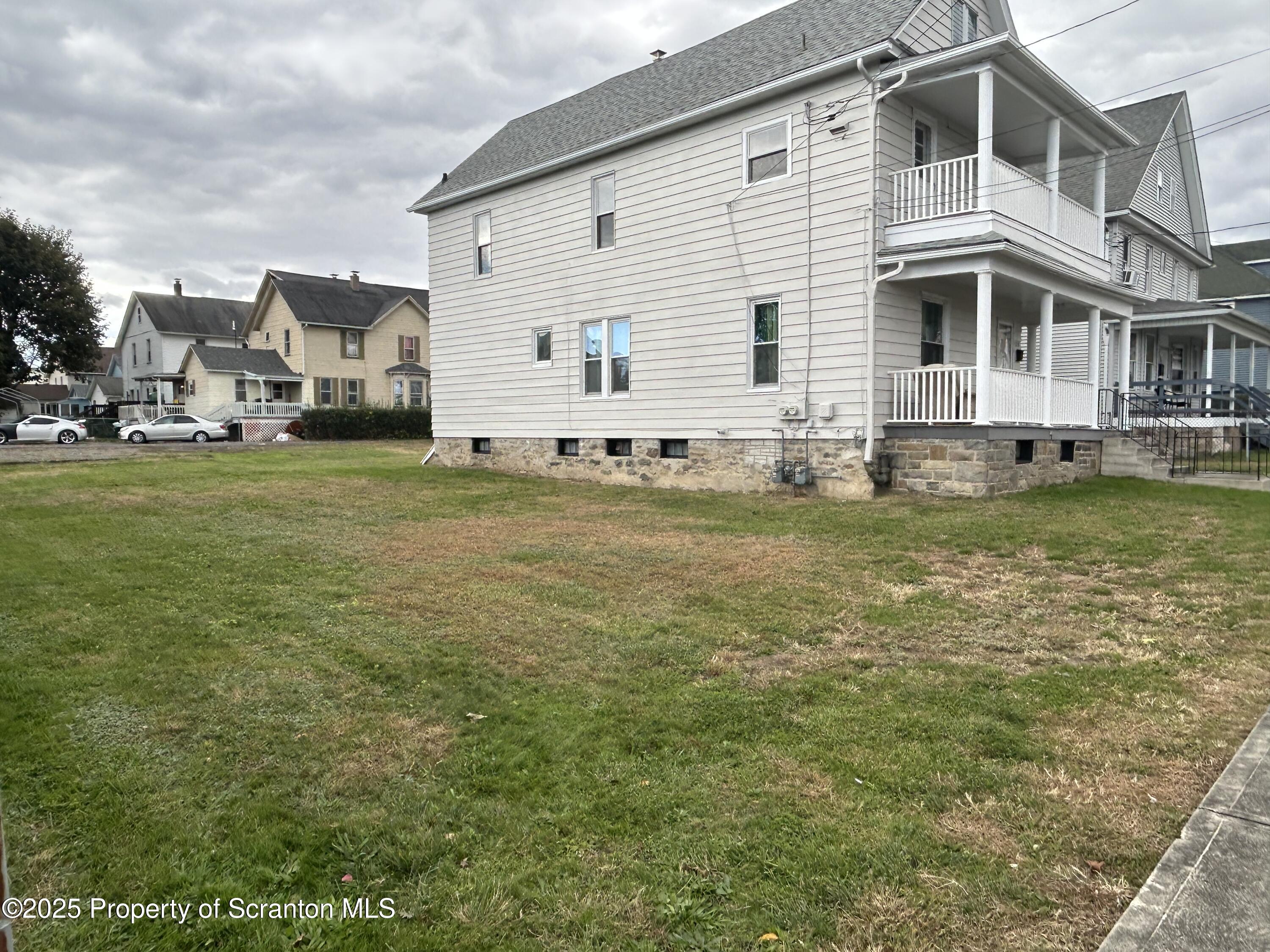 729 West Locust Street, Unit 2 Scranton, PA 18504 - Photo 3 of 32 BA15C8AE-B63A-4D89-96B1-37530FA1B715