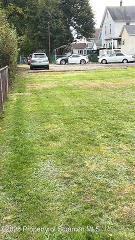 $1,400 | 729 West Locust Street, Unit 2, Scranton, PA 18504