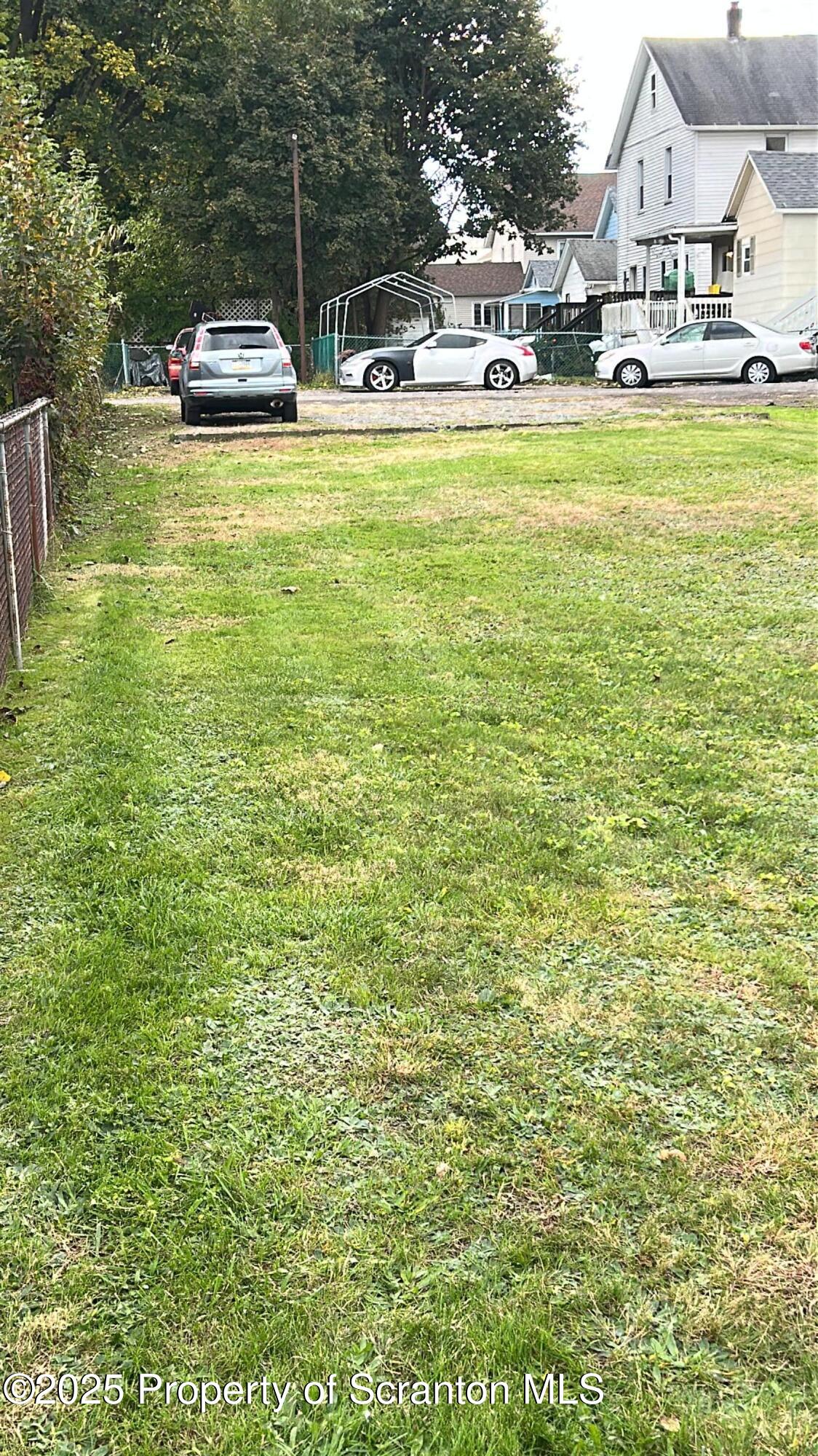 729 West Locust Street, Unit 2 Scranton, PA 18504 - Photo 4 of 32 19B9BE24-61FE-4328-8AE4-62BC25FC1DBC