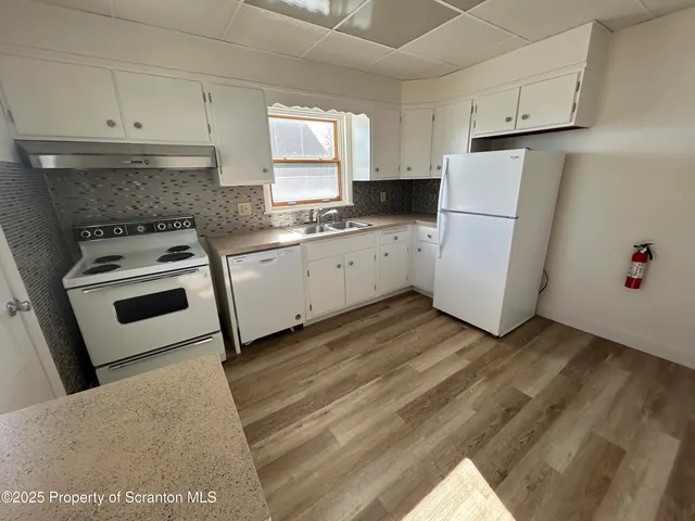 $1,400 | 729 West Locust Street, Unit 2, Scranton, PA 18504