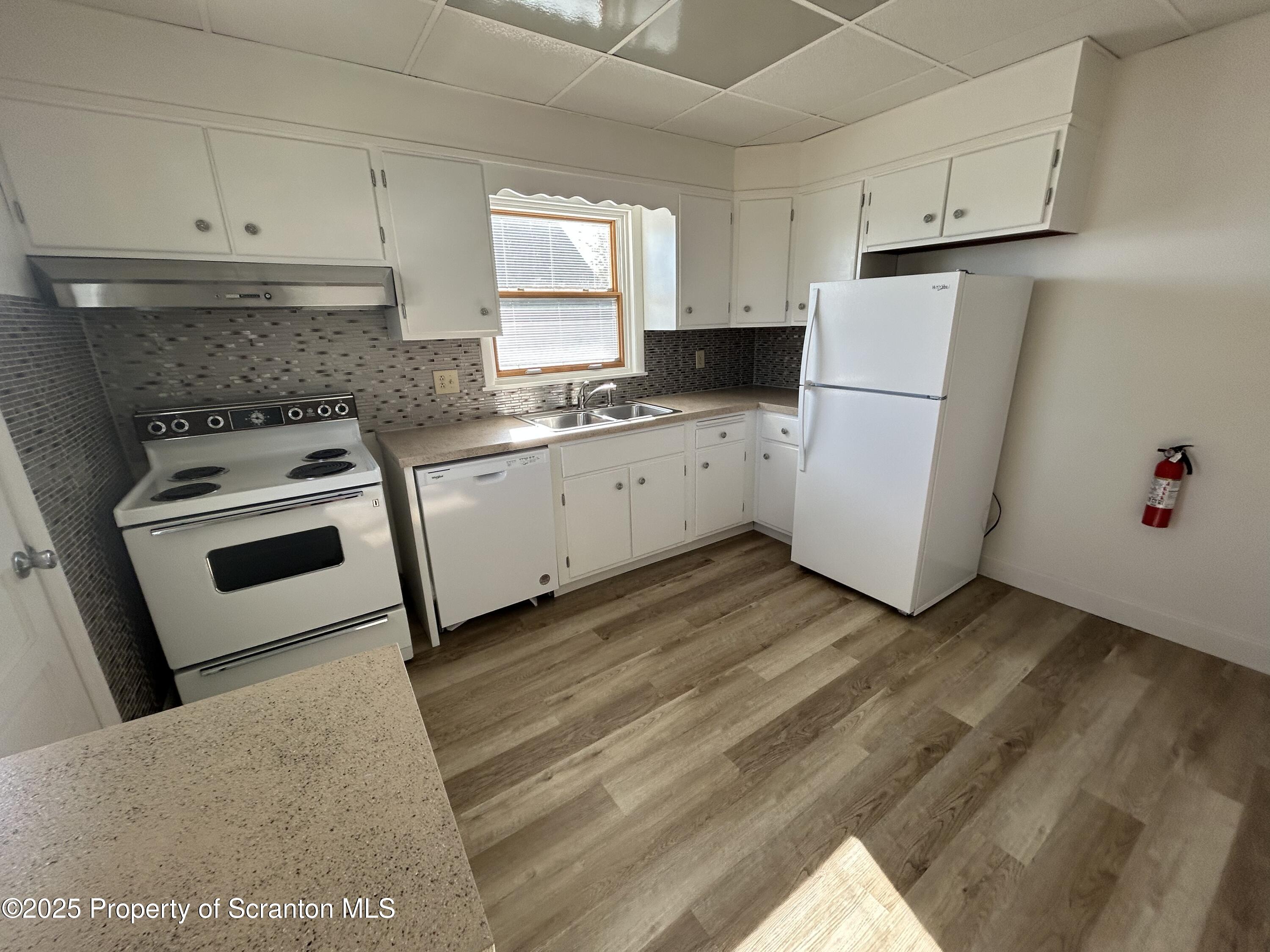 729 West Locust Street, Unit 2 Scranton, PA 18504 - Photo 7 of 32 F63FA4B3-6A95-4071-A7A3-5D1292C752B8