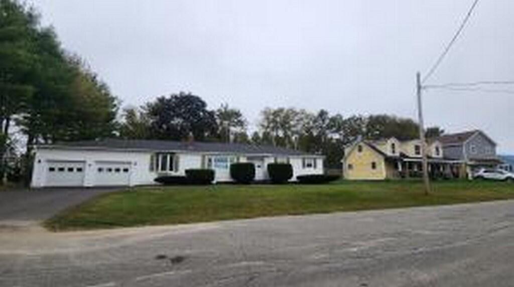 10 Field Street Millinocket, ME 04462 - Photo 8 of 52 3
