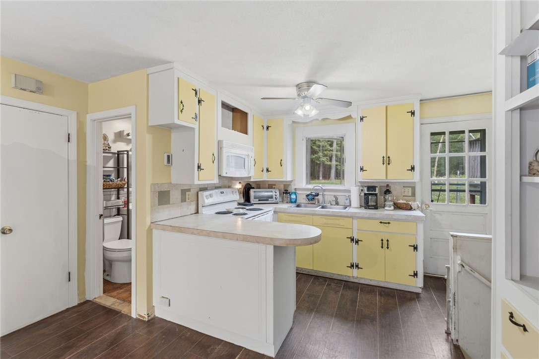 2654 Harkney Hill Road Coventry, RI 02816 - Photo 9 of 50